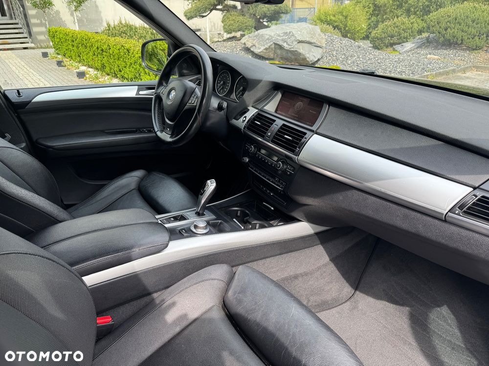 BMW X5 3.0sd xDrive - 13