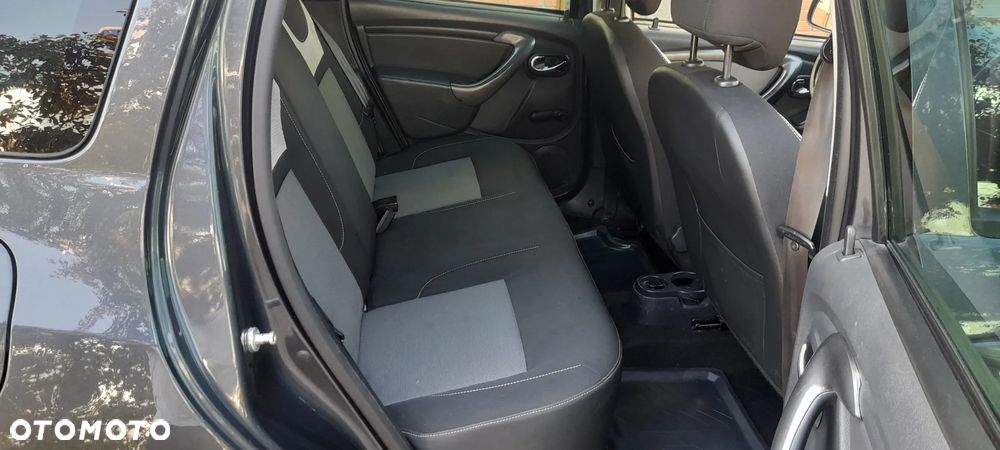 Dacia Duster 1.6 SCe Laureate S&S - 12