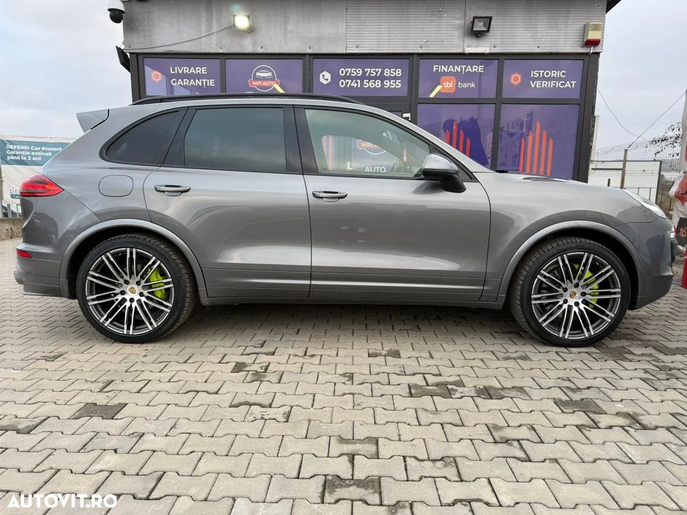 Porsche Cayenne S Hybrid V6 3.0L Aut. - 9