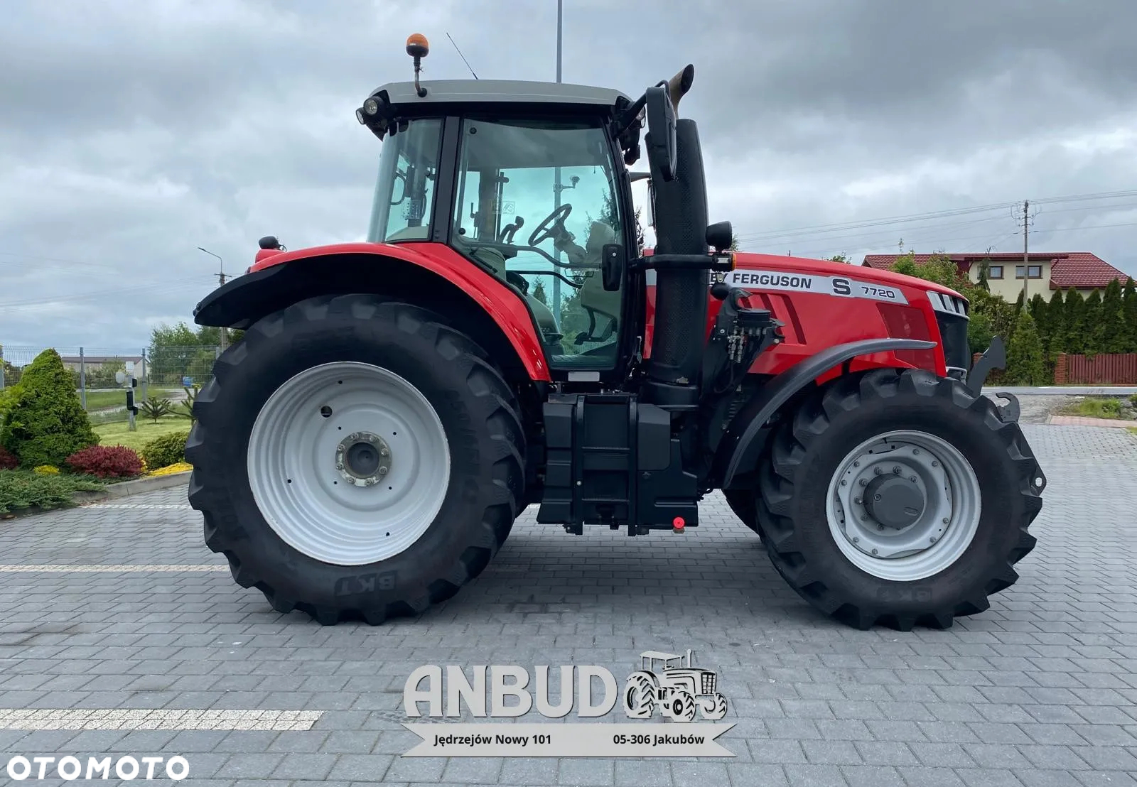 Massey Ferguson 7720 S - 7