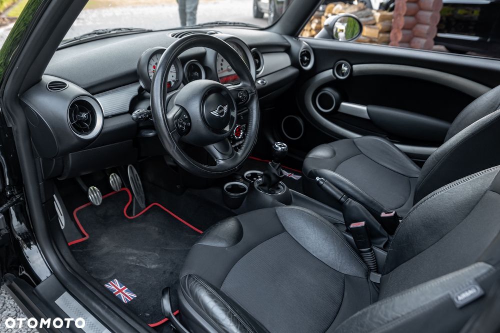 MINI Cooper S Standard - 17