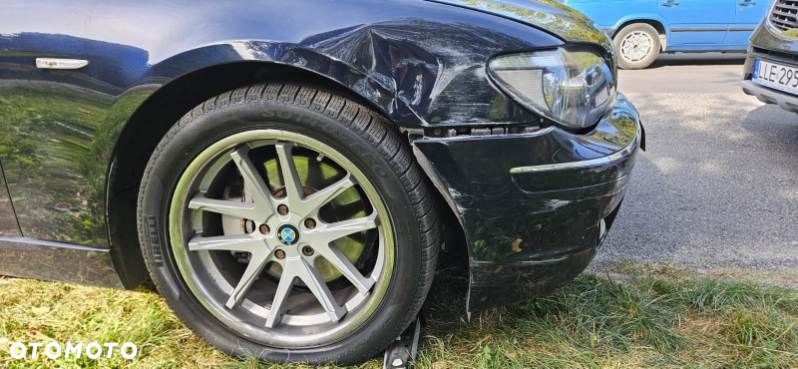 BMW Seria 7 750i - 6
