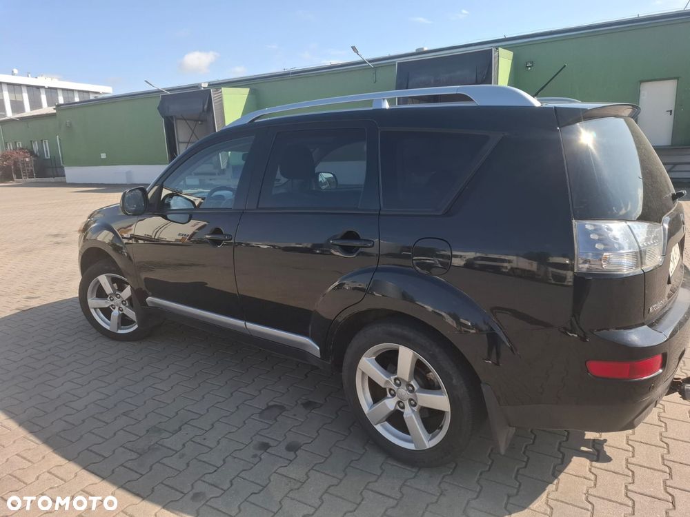Mitsubishi Outlander - 5