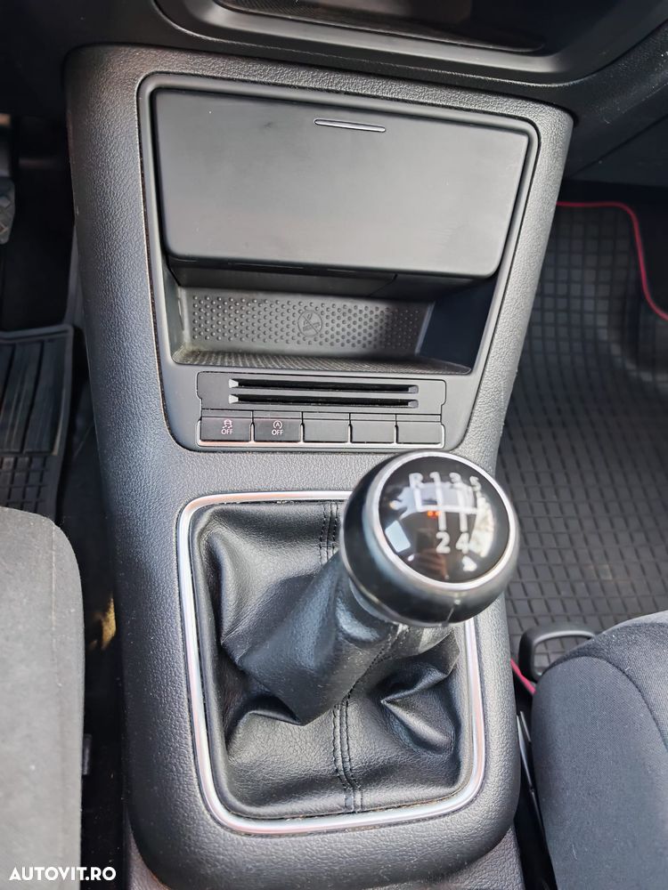 Volkswagen Golf Plus 1.6 TDI DPF Trendline - 12