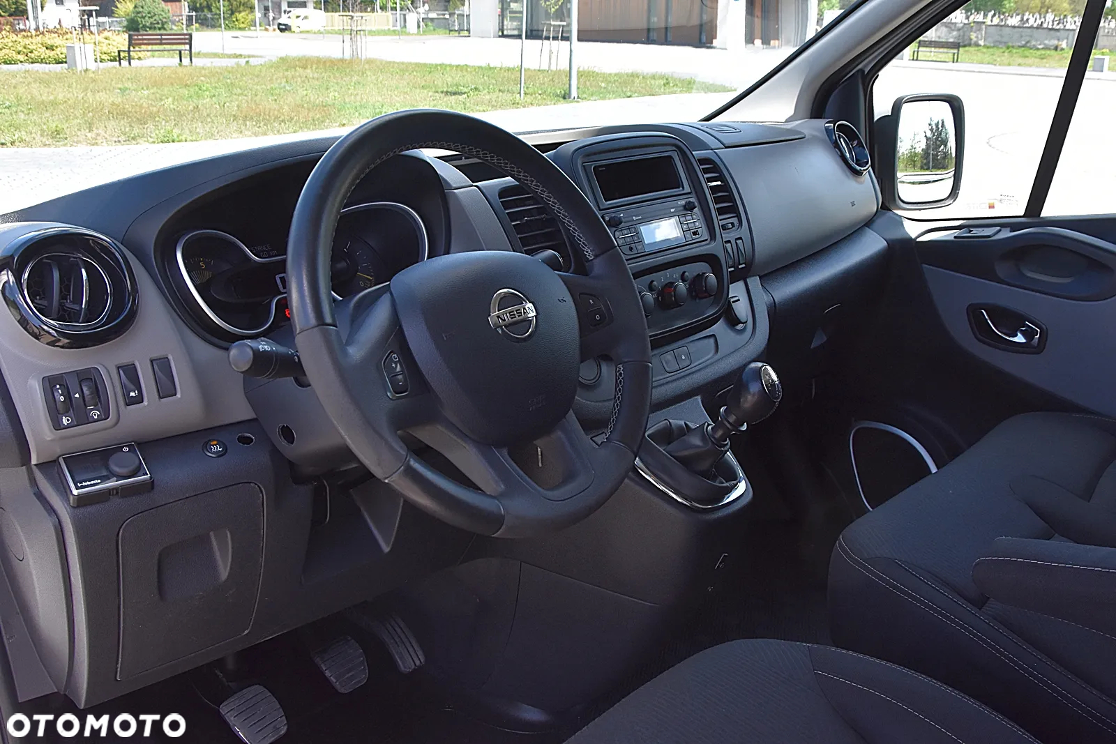 Nissan NV300 - 17