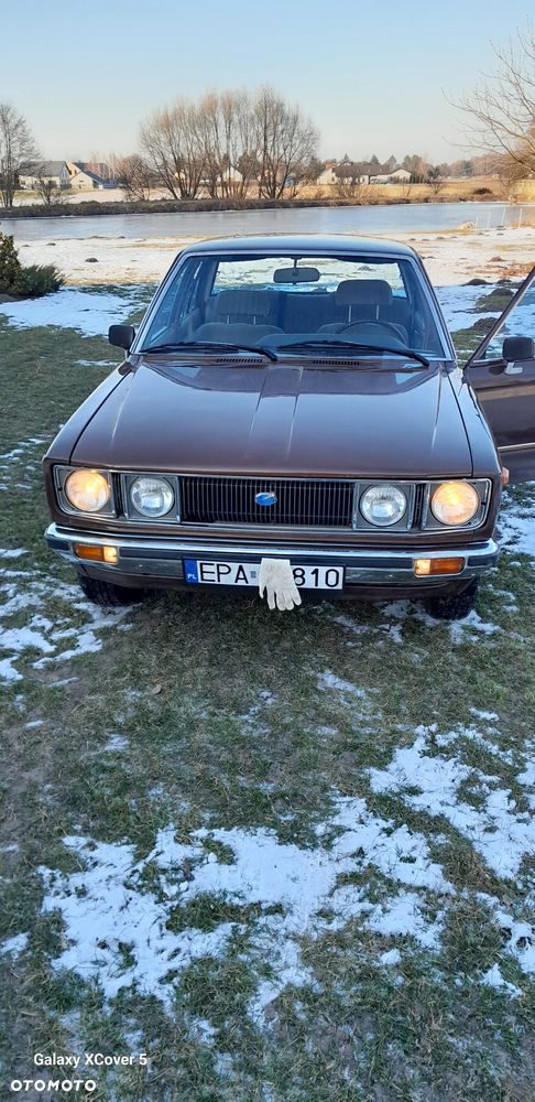 Toyota Carina - 4
