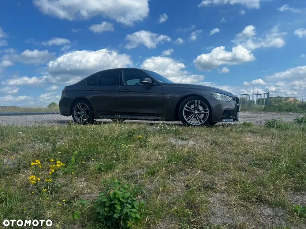 BMW Seria 3 320i Efficient Dynamics Edition Sport Line - 4