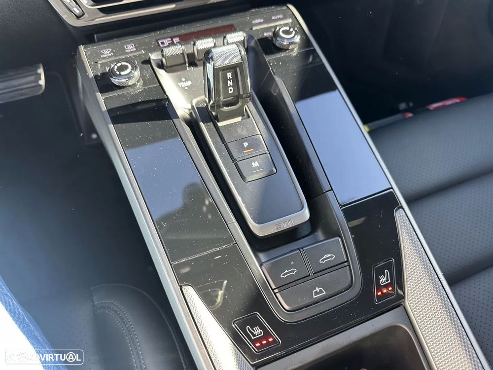 Porsche porsche-992 Carrera Cabriolet PDK - 40