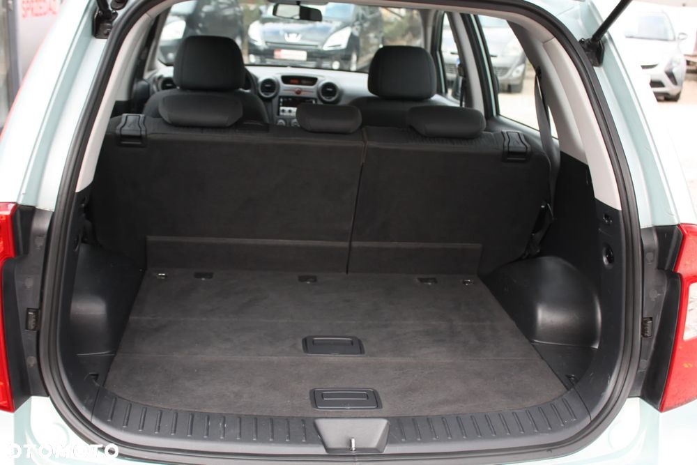 Kia Carens 2.0 CVVT LX - 22