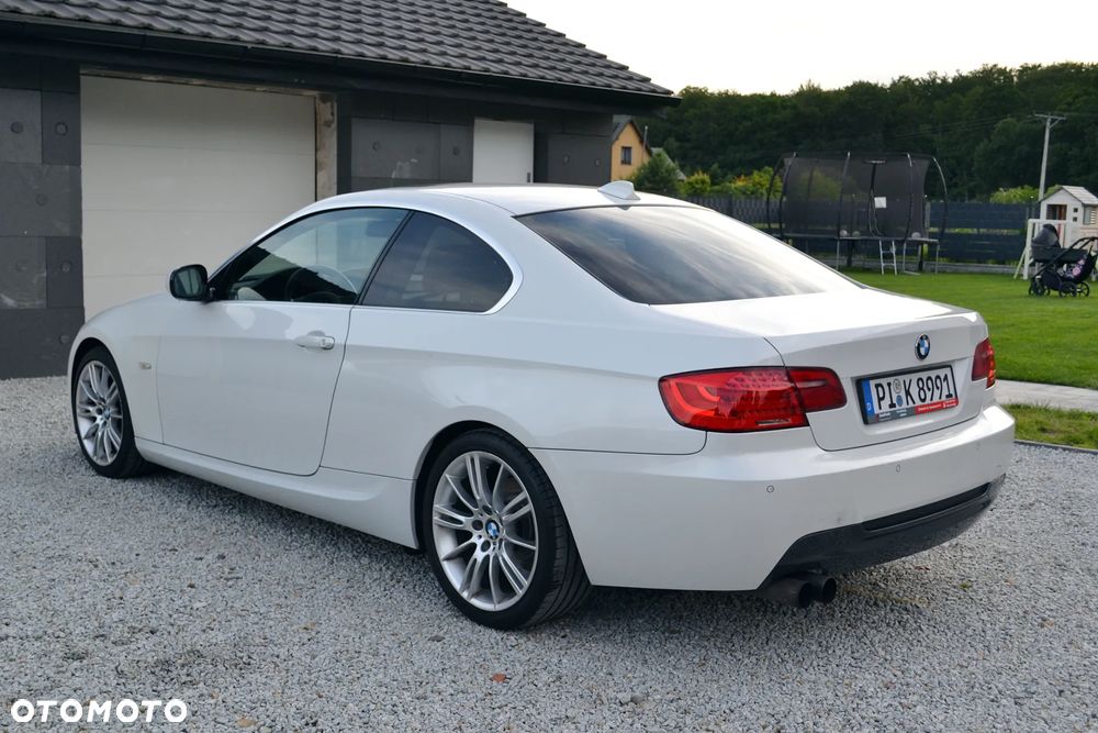 BMW Seria 3 320d M Sport Edition - 4