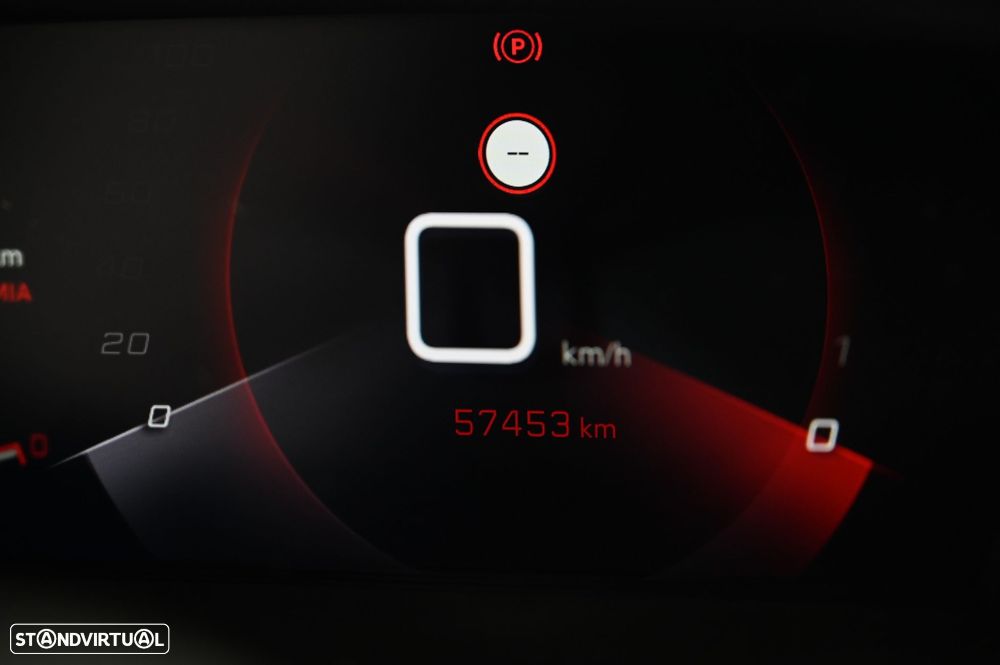Peugeot 2008 1.2 PureTech Allure Pack - 21