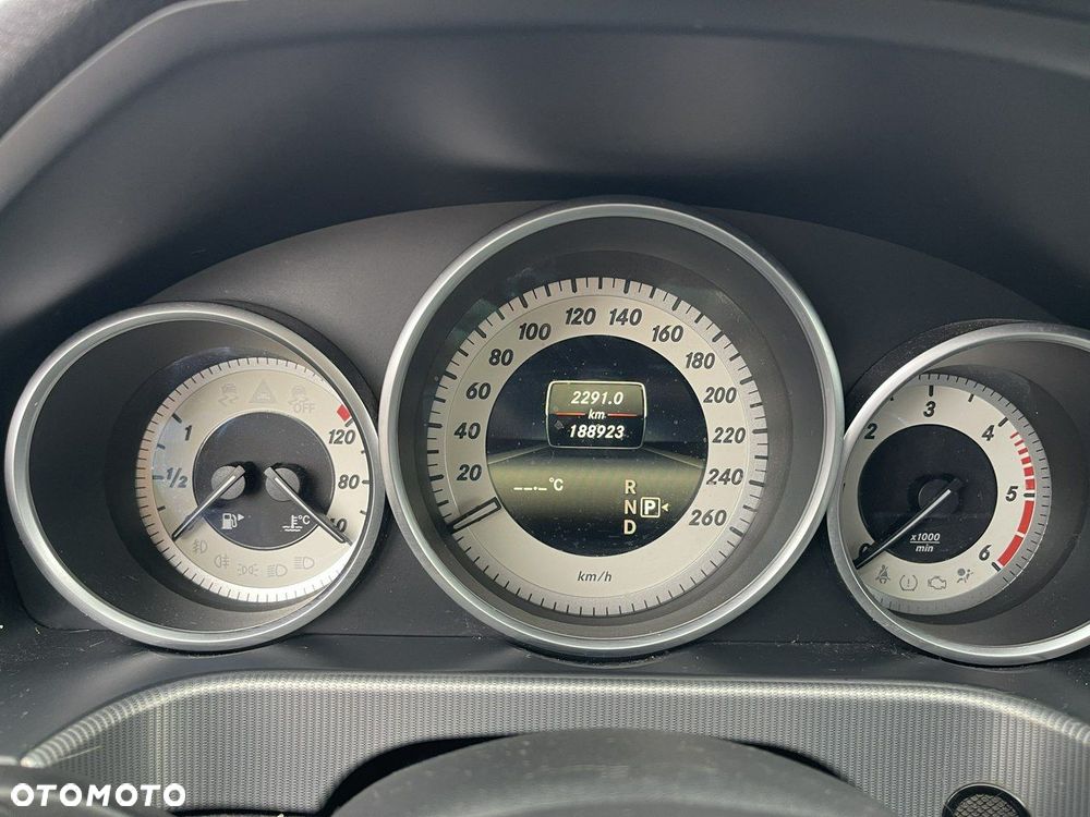 Mercedes-Benz Klasa E 200 BlueTEC 7G-TRONIC - 7