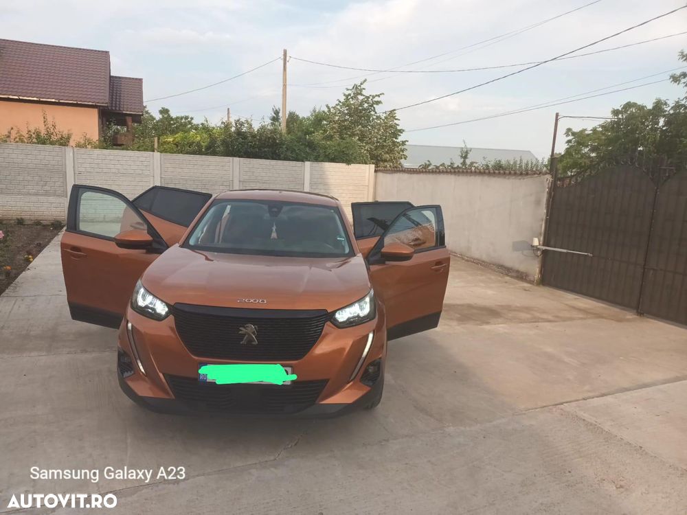Peugeot 2008 1.2 PureTech Turbo S&S Active - 10