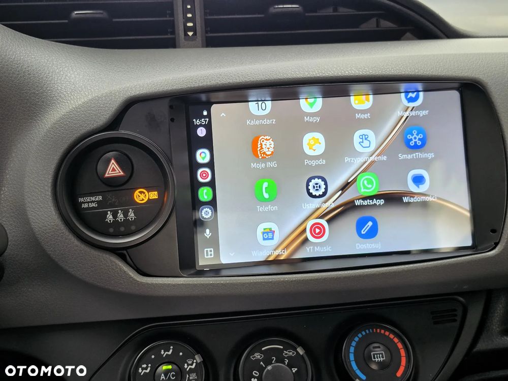Toyota Yaris - 25