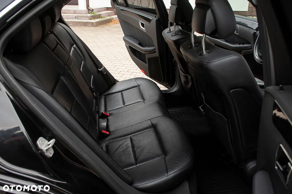 Mercedes-Benz Klasa E 250 CDI DPF BlueEFFICIENCY Automatik Avantgarde - 12