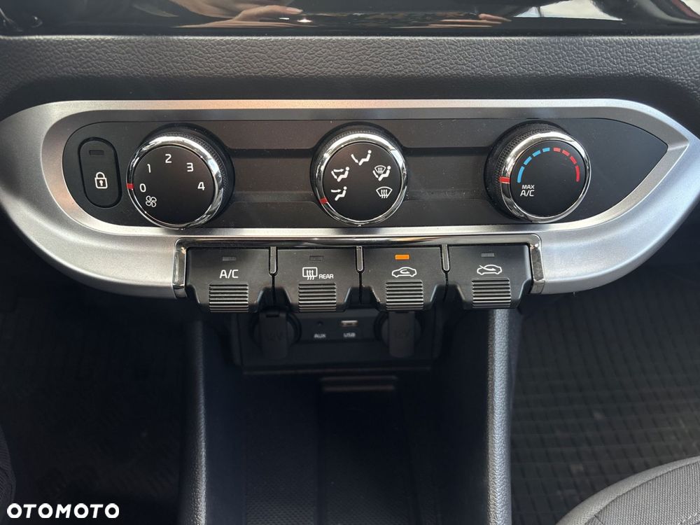 Kia Rio - 18