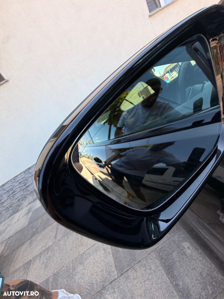BMW Seria 8 - 20