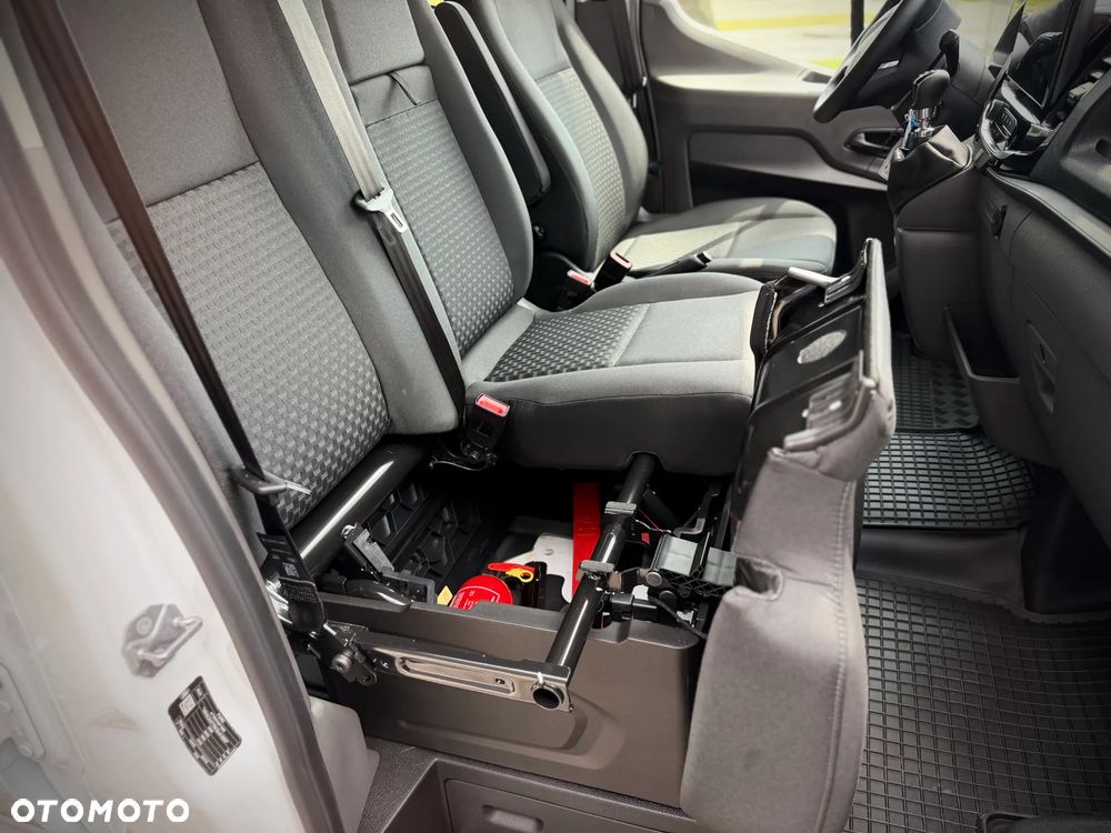 Ford Transit - 30