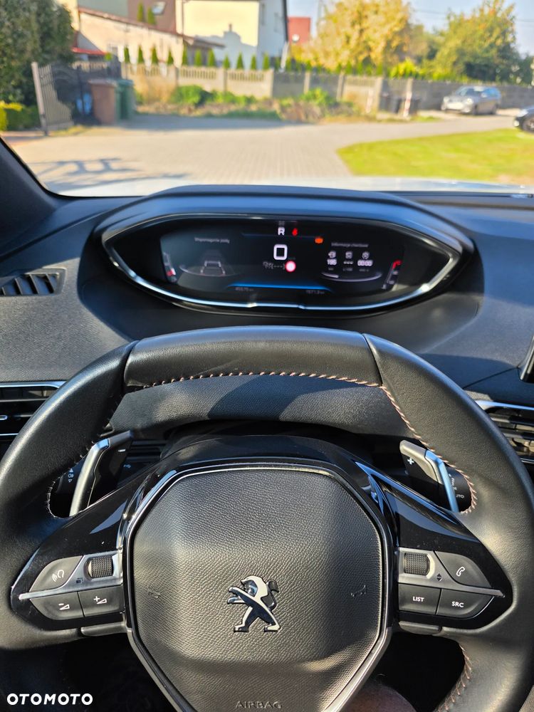 Peugeot 3008 1.5 BlueHDi Allure S&S EAT8 - 16