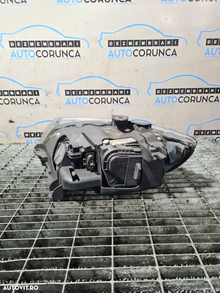 Far Dreapta AUDI Q7 2005 - 2009 SUV 4 Usi (795) Fara xenon HALOGEN - 4