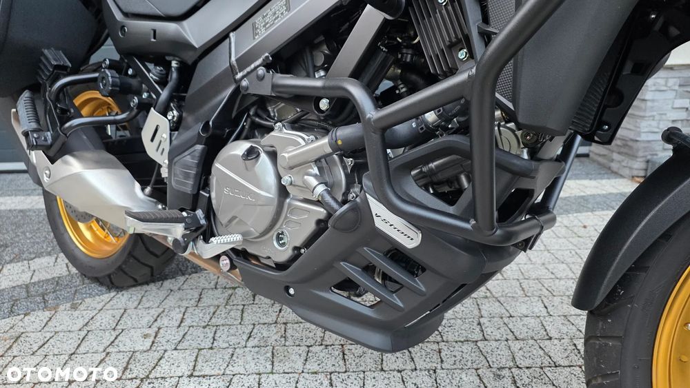 Suzuki V-STROM - 2