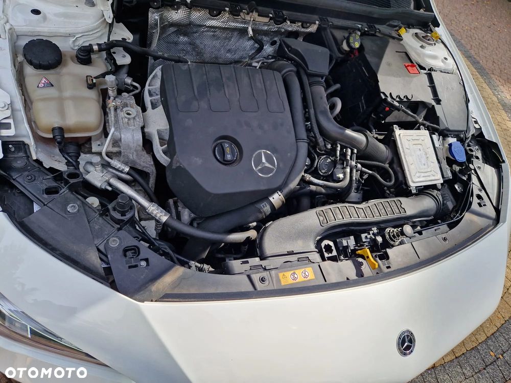 Mercedes-Benz CLA 200 AMG Line 7G-DCT - 28