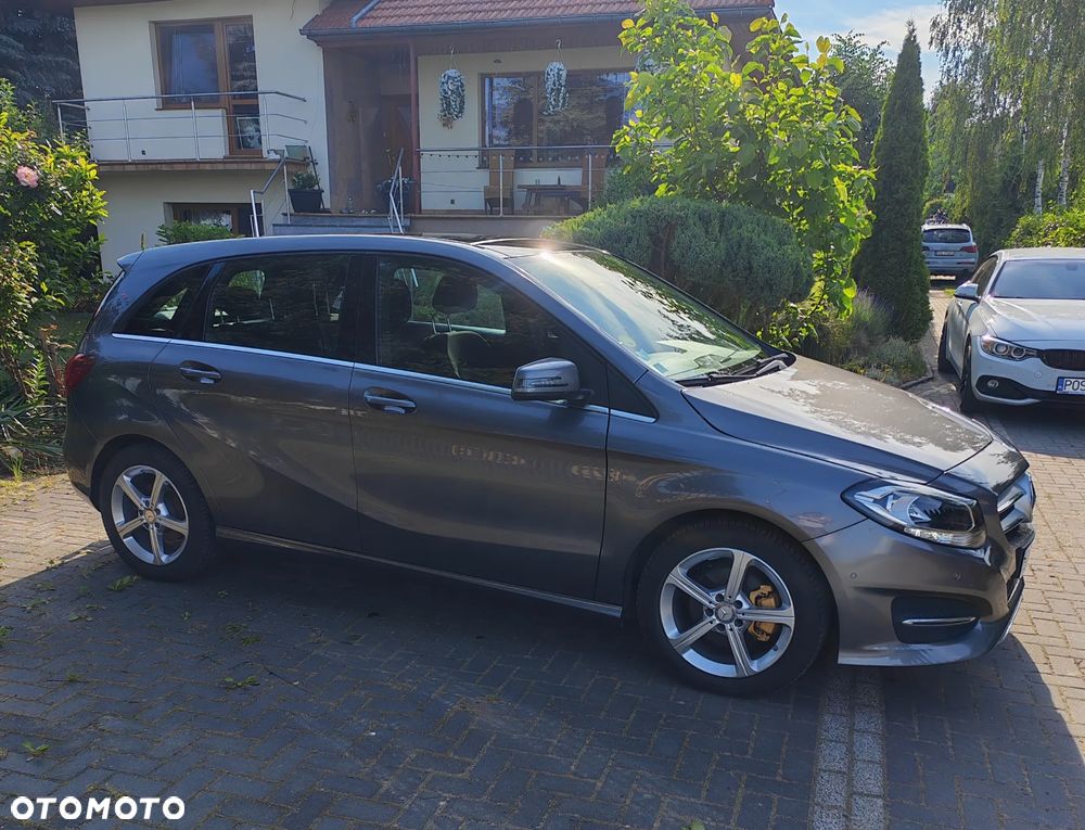 Mercedes-Benz Klasa B 200 d 7G-DCT UrbanStyle Edition - 4