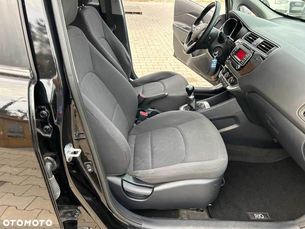 Kia Rio 1.2 L - 25