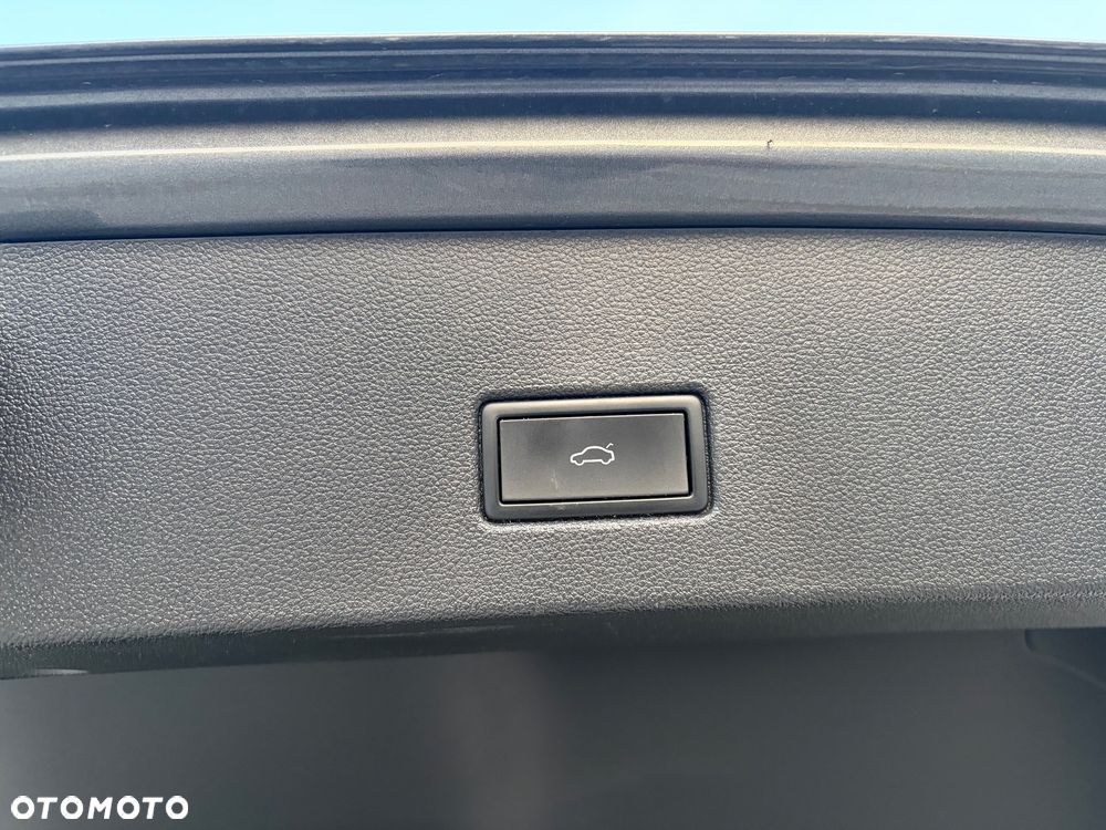 Volkswagen T-Roc 1.5 TSI Style DSG - 8