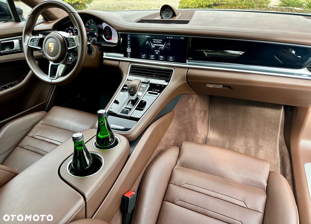 Porsche Panamera 4 - 17