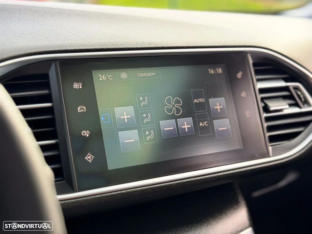 Peugeot 308 1.6 BlueHDi Active J17 - 20