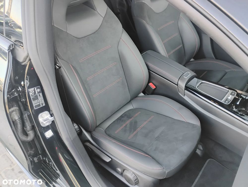 Mercedes-Benz CLA 200 mHEV AMG Line 7G-DCT - 16