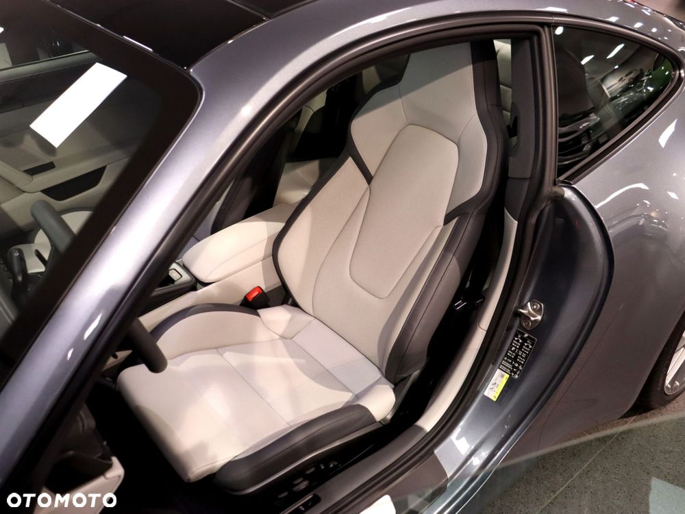 Porsche 911 Carrera S - 16