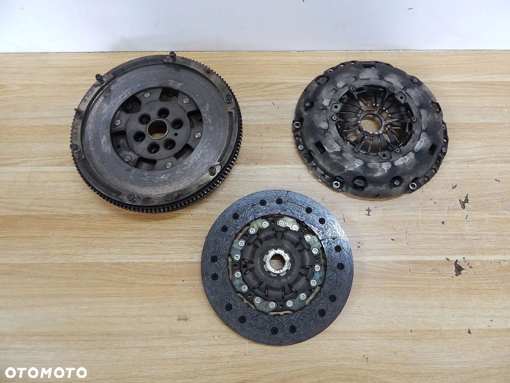 Sprzęgło dwumasa 1.4 TSI VW Tiguan golf touran passat Seat Skoda Audi 07-16 komplet Łuków części - 1