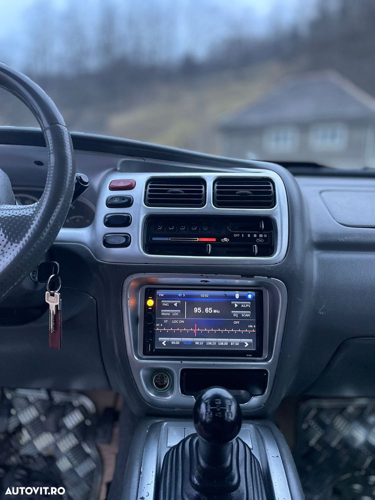 Suzuki Grand Vitara 2.0 TD - 8