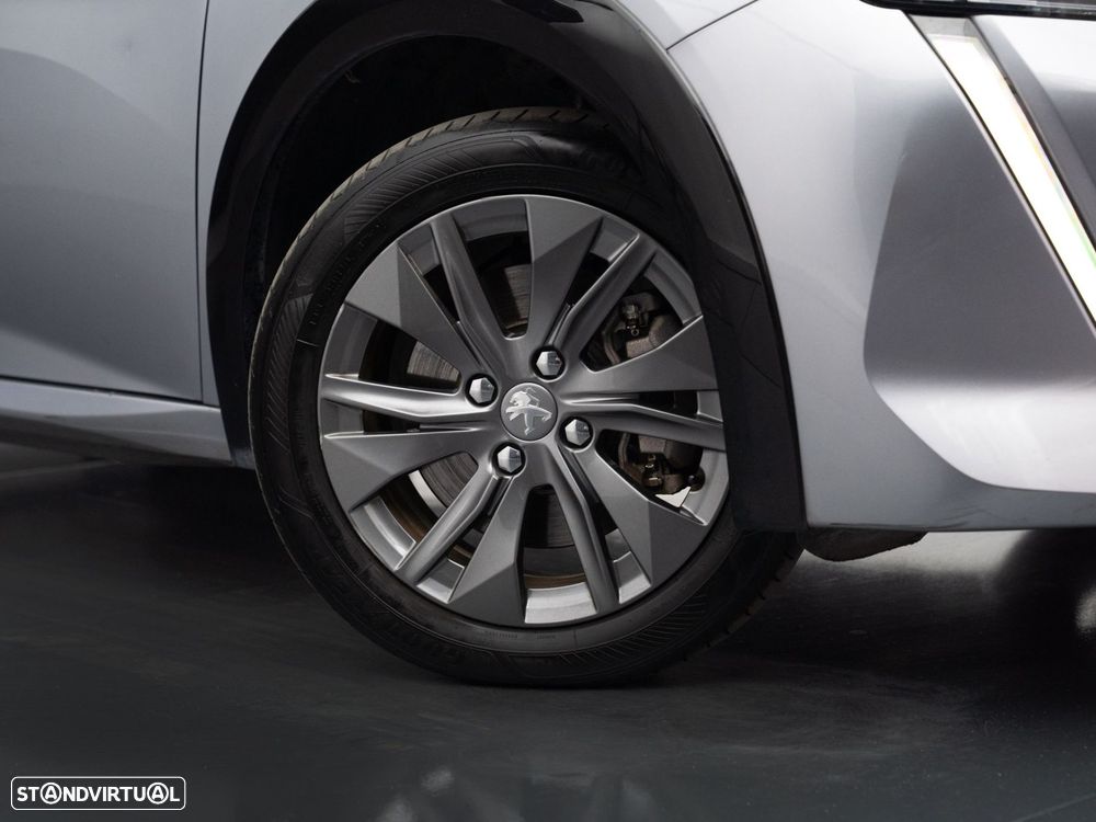Peugeot e-208 50 kWh Active Pack — fotografia 8