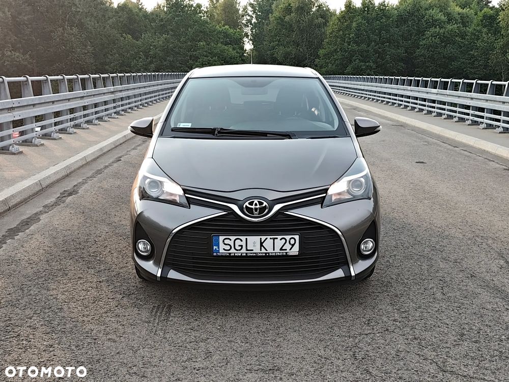 Toyota Yaris 1.33 Premium - 2