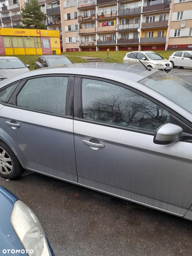 Ford Mondeo 1.6 Ambiente - 4
