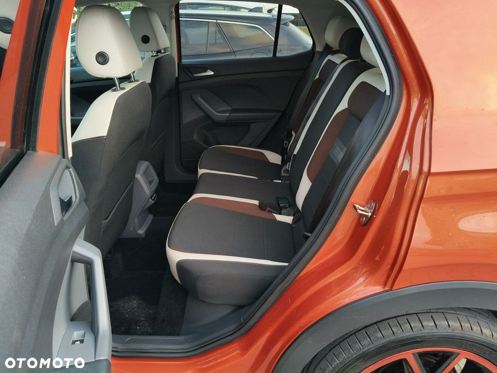 Volkswagen T-Cross - 15