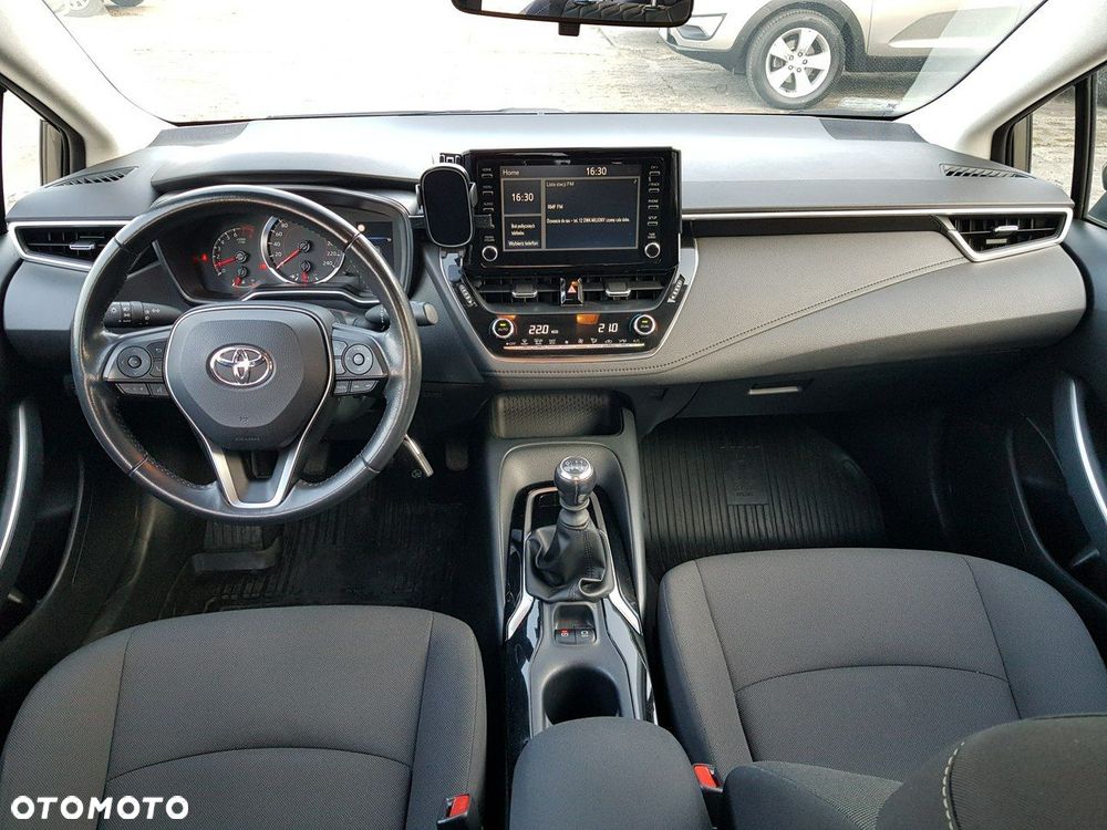 Toyota Corolla - 12