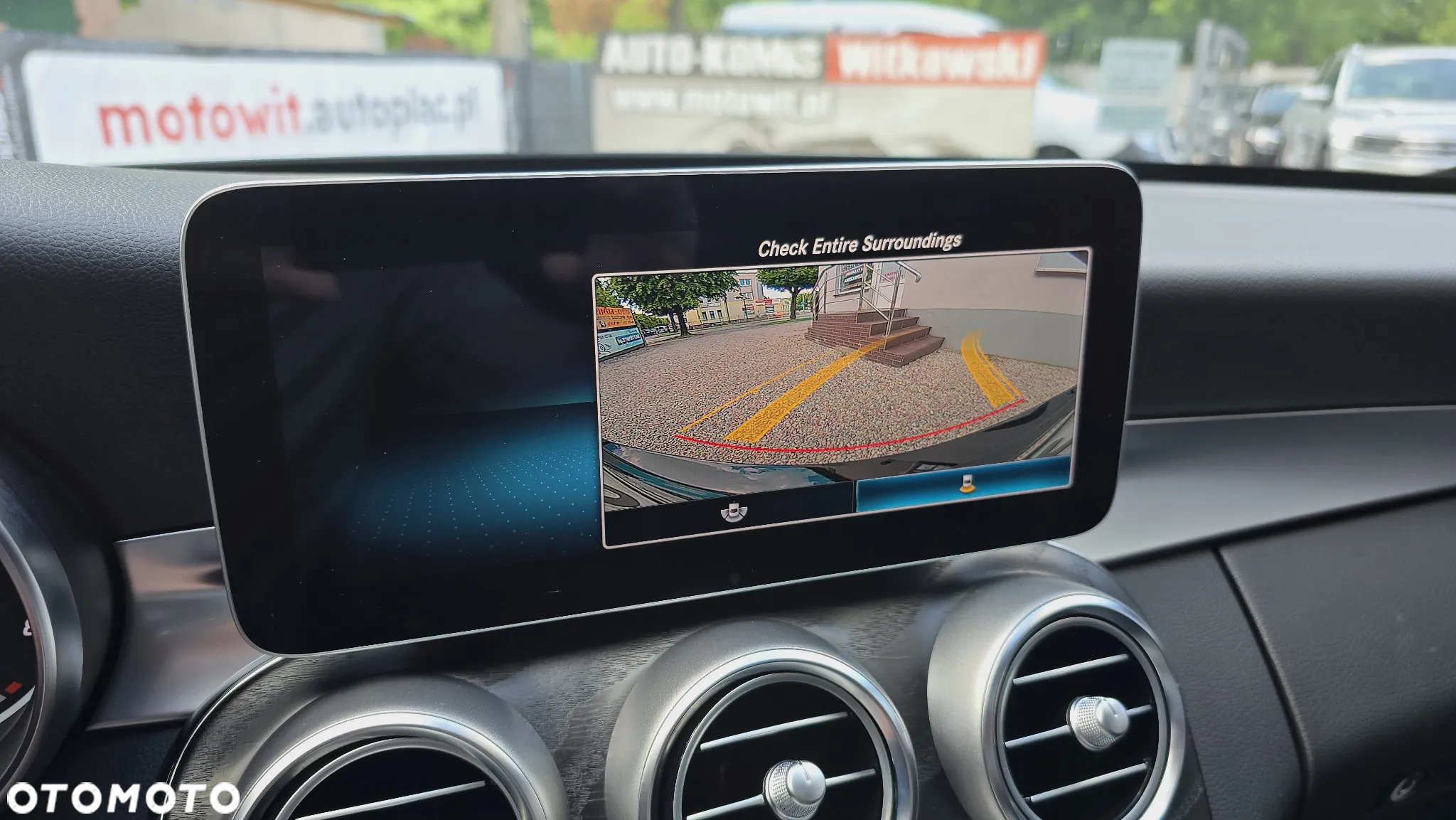 Mercedes-Benz Klasa C 300 9G-TRONIC AMG Line - 22