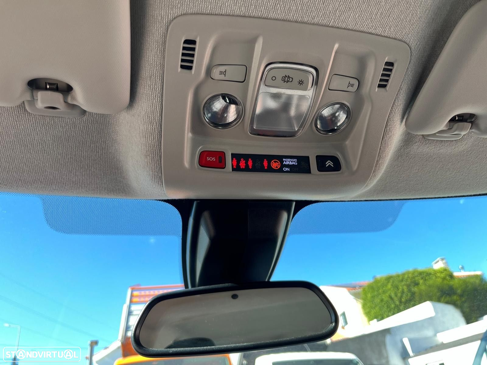 Citroën C3 1.2 PureTech Shine Pack EAT6 - 23