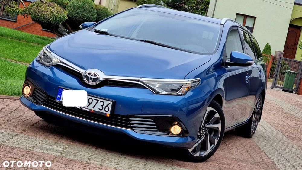 Toyota Auris 1.6 Premium MS - 3