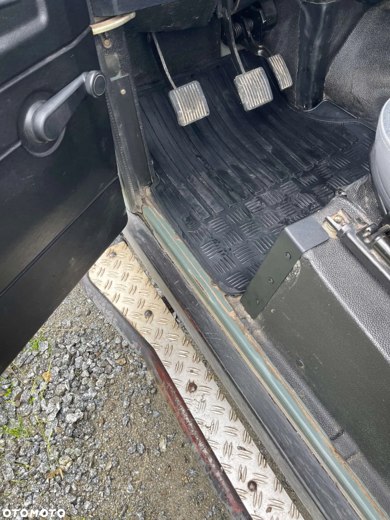 Land Rover Defender 110 2.5 TDI - 15