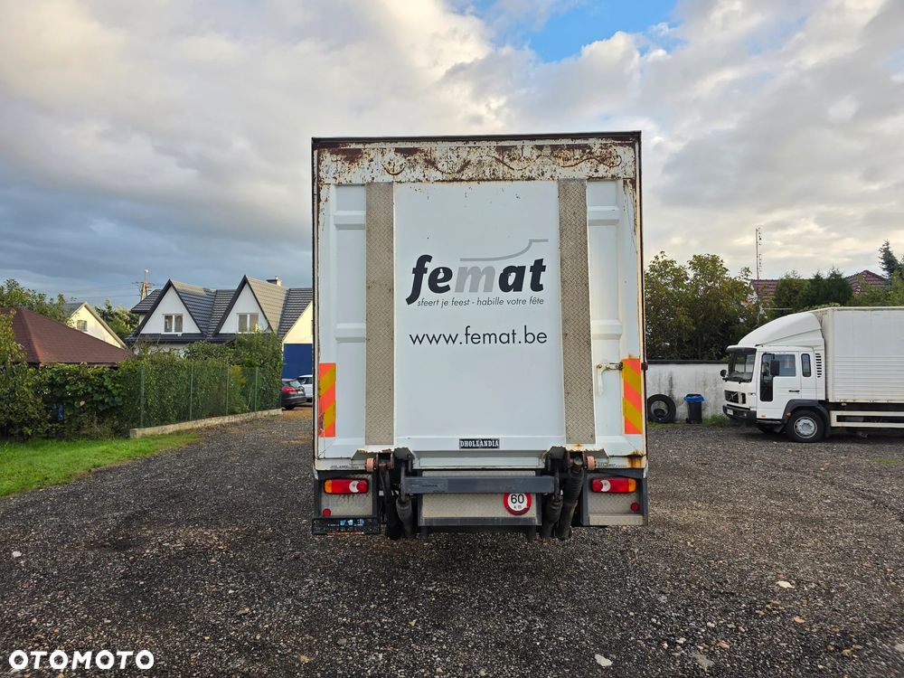 Renault Midlum 240 DXI - 9