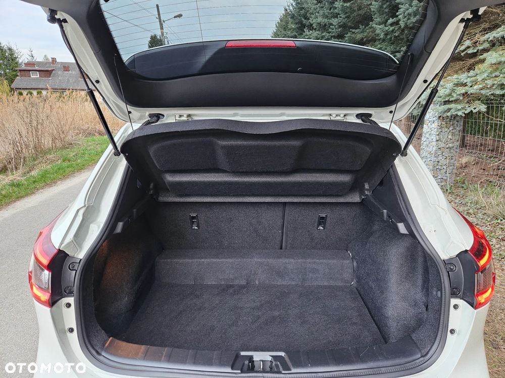 Nissan Qashqai 1.2 DIG-T N-Vision - 38