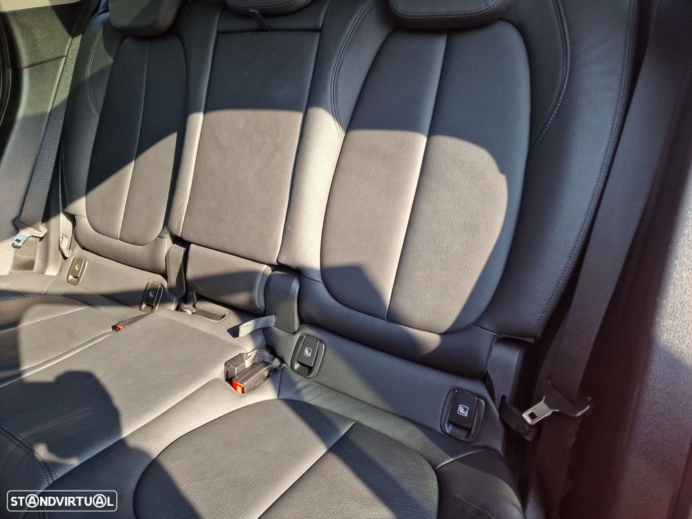 BMW X1 16 d sDrive Advantage - 17