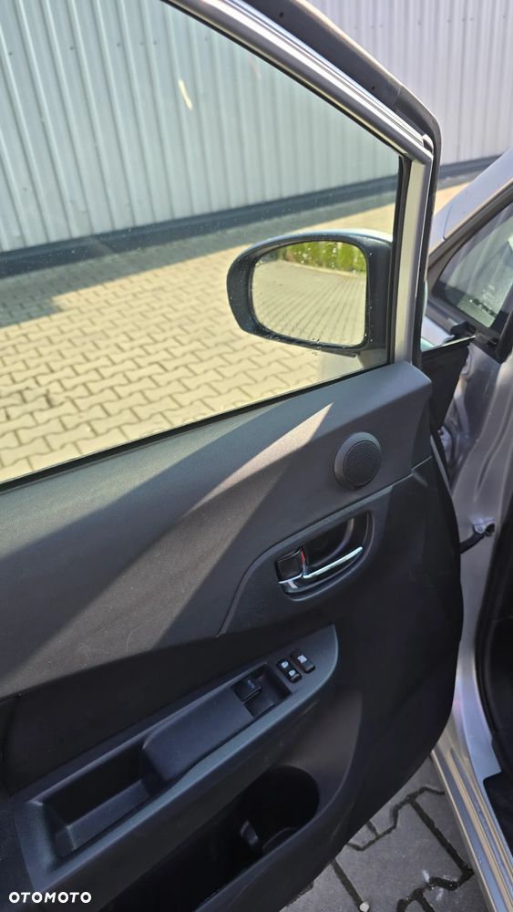 Toyota Verso S 1.33 VVT-i Life - 10