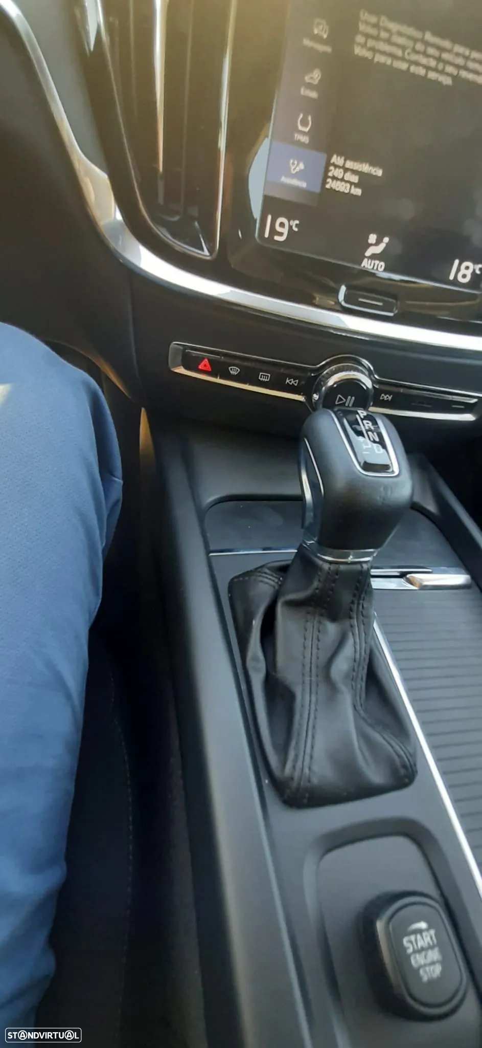 Volvo V60 2.0 D3 Momentum Geartronic - 26