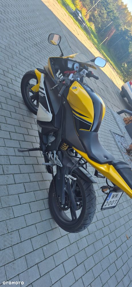 Yamaha YZF - 4
